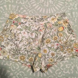 Floral Gap shorts